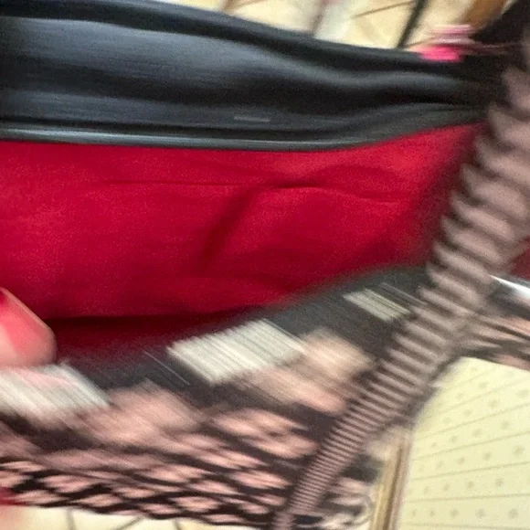 America and Beyond Embroidered And Beaded Tote/Crossbody Bag NWT - Picture 7 of 7